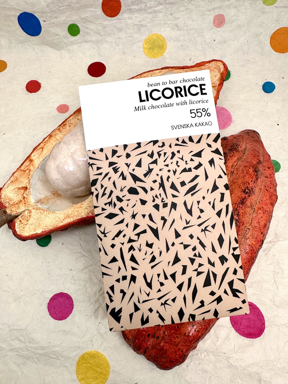 Svenska Kakao Licorice 55% Dark Milk Chocolate