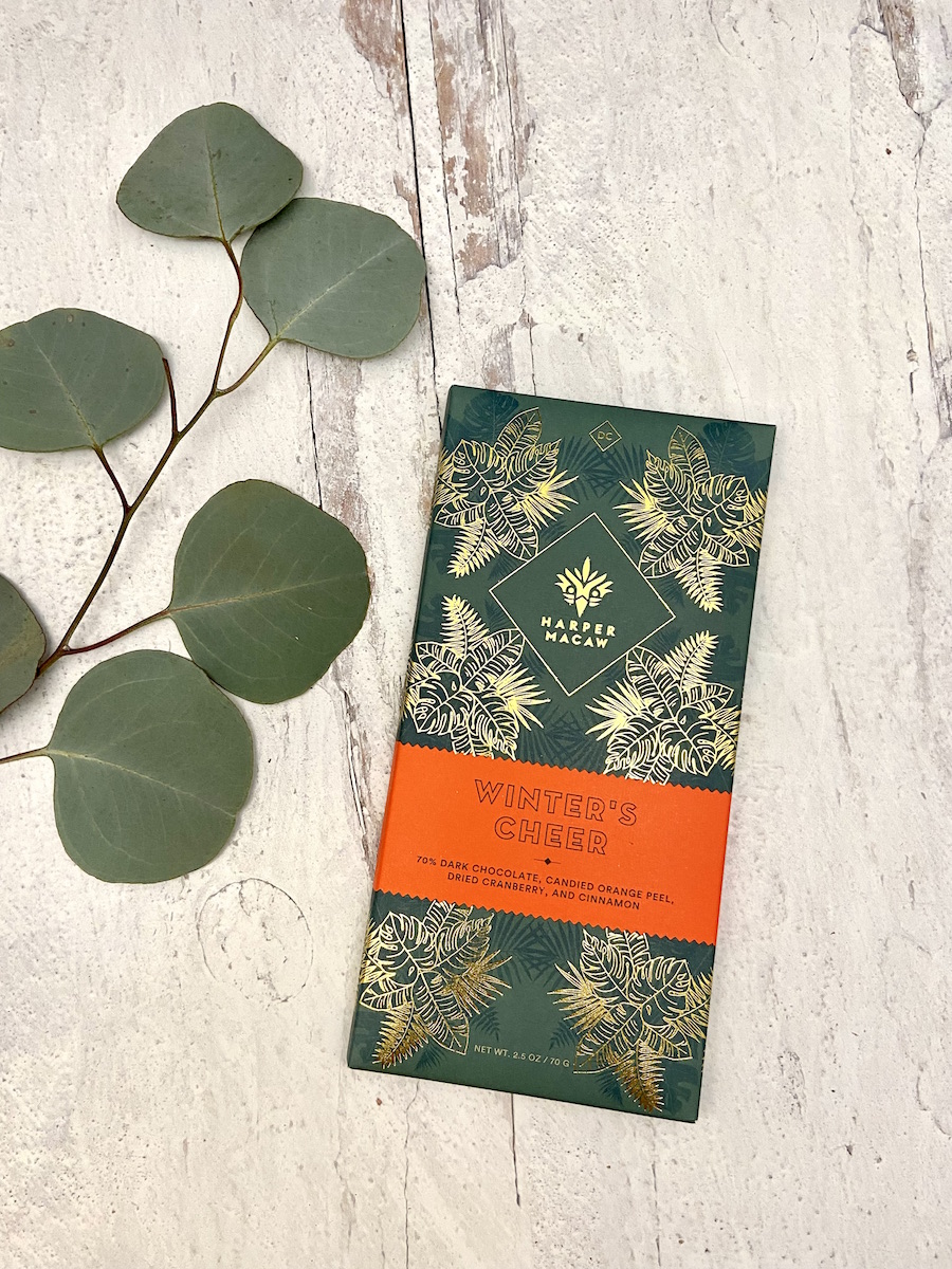 Harper Macaw Winter’s Cheer