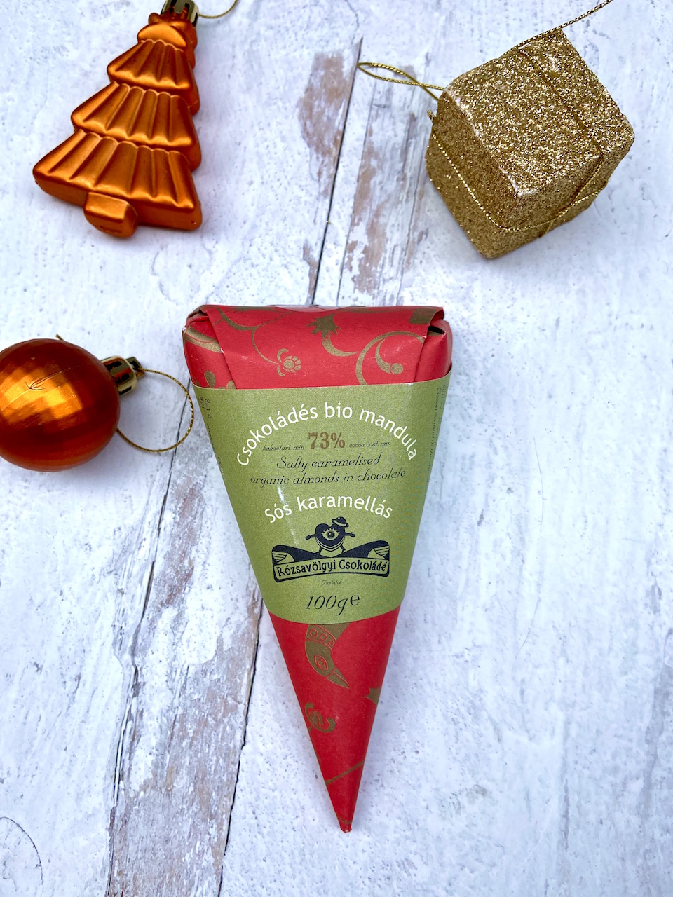 Rozsavolgyi almond covered with salted caramel chocolate