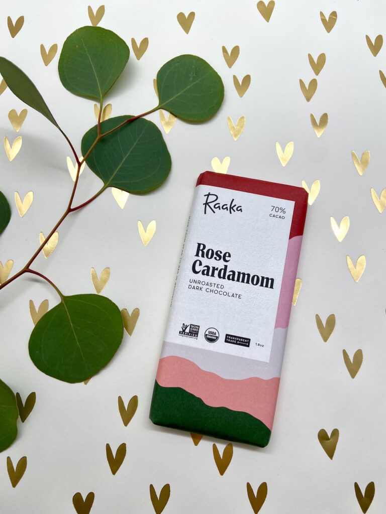 Raaka Rose Cardamom 70%
