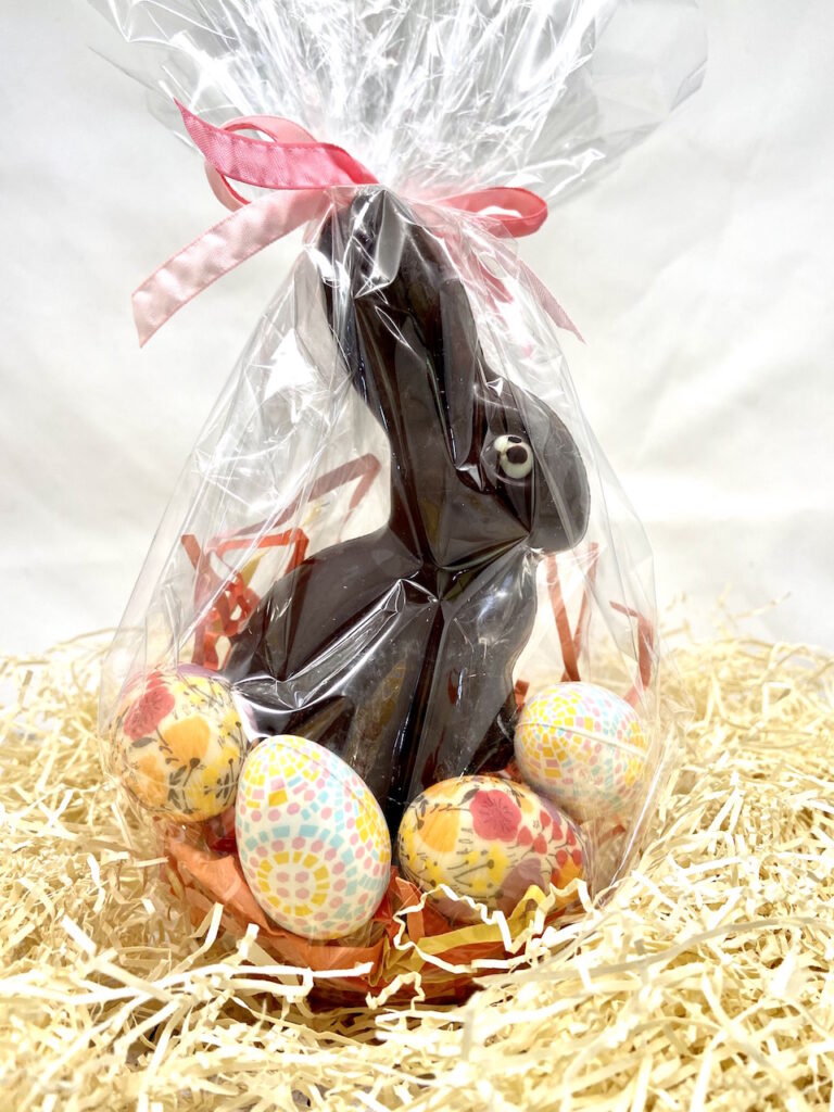 Michel Cluizel Large Milk Chocolate Easter Bunny with 4 eggs (gift bag) (1)