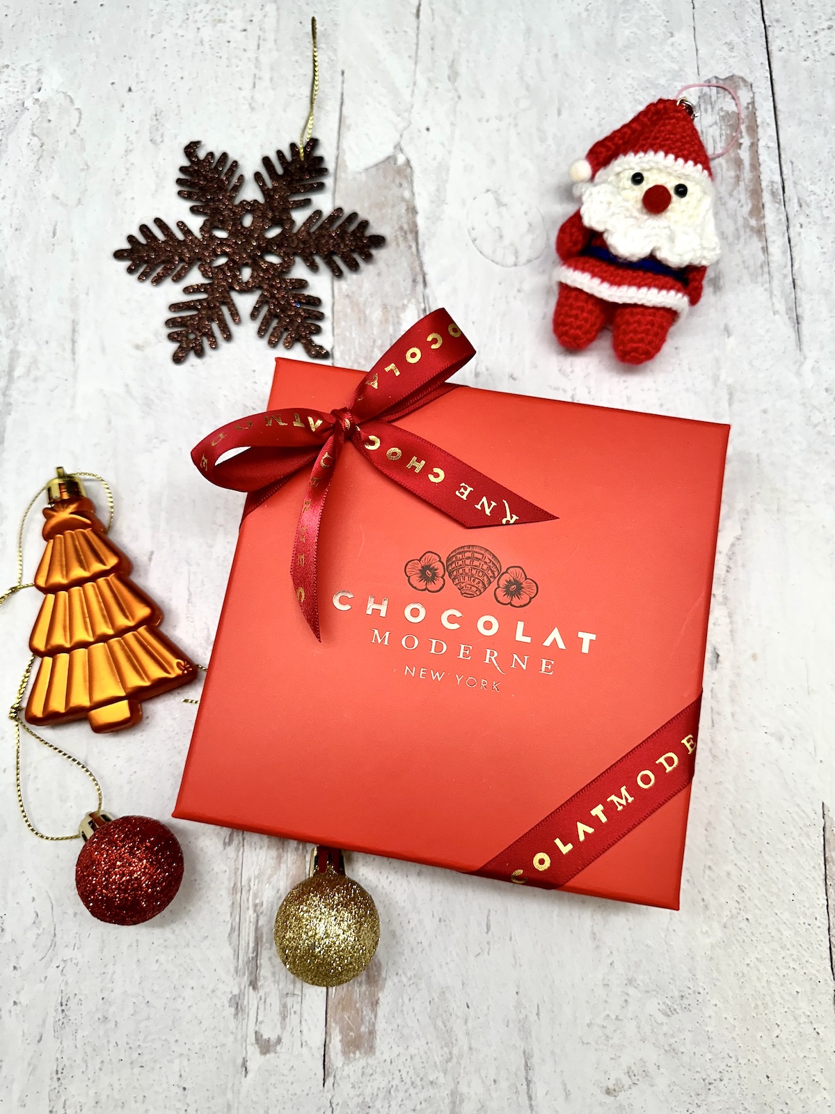 Chocolat Moderne Comfort and Joy 9pc Gift Box