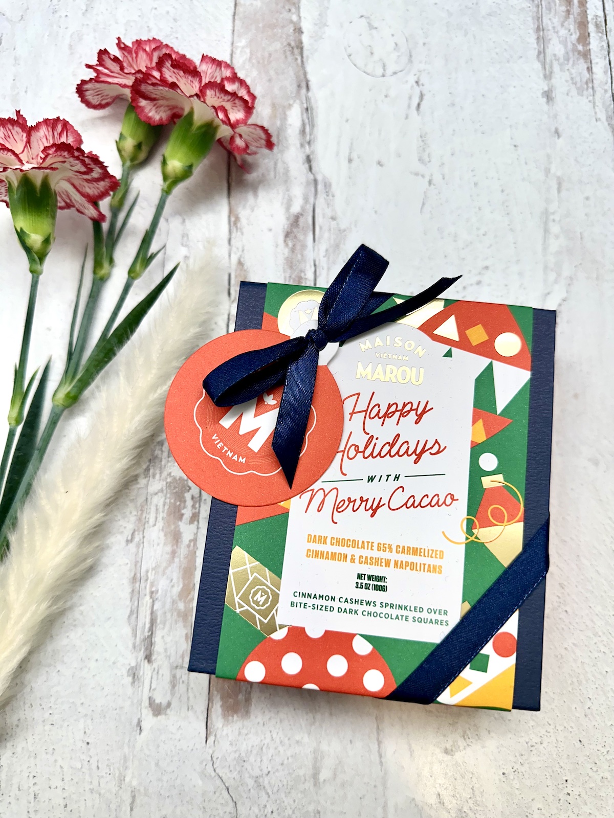 Marou Caramelize Cashew & Cinnamon Napolitain Dark Chocolate 65%