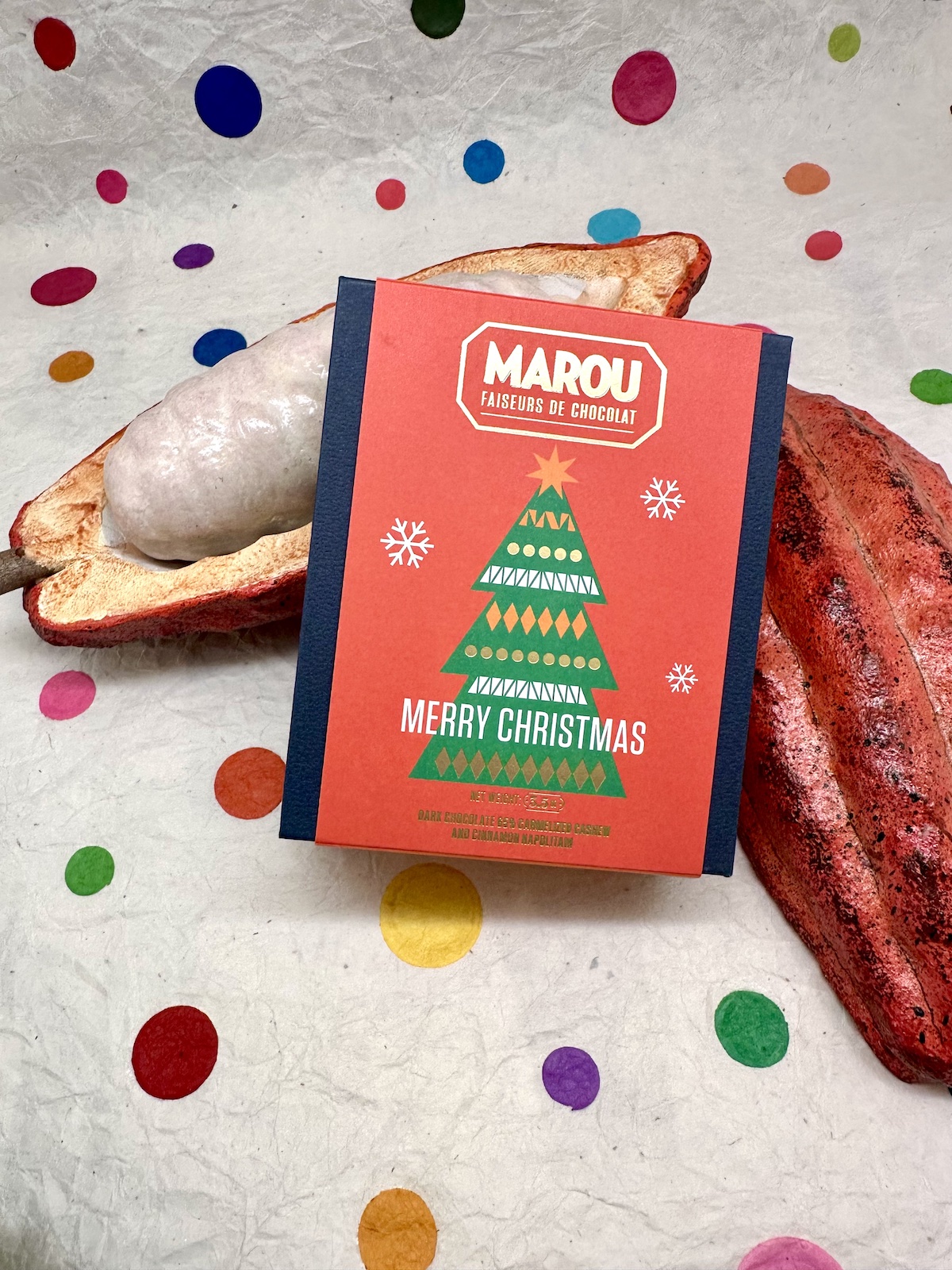 Marou Merry Christmas Caramelize Cashew & Cinnamon Napolitain 65% Dark Chocolate